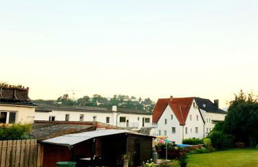 Ganze Monteurswohnung mit 2 Schlafzimmern 90 qm - Photo 2