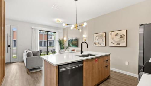 3 Bedrooms3 Baths Hub Westside Reserve 8799Pd - Foto 4