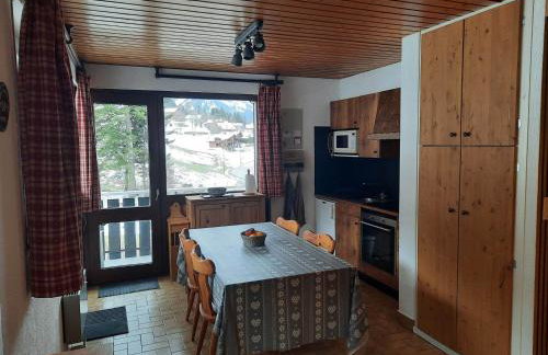 Deux-pièces confortable proche ski avec balcon et parking - Foto 12