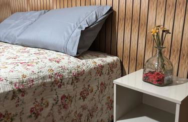 Casa confortável, excelente localização, 3 quartos e Suíte Queen - Photo 2