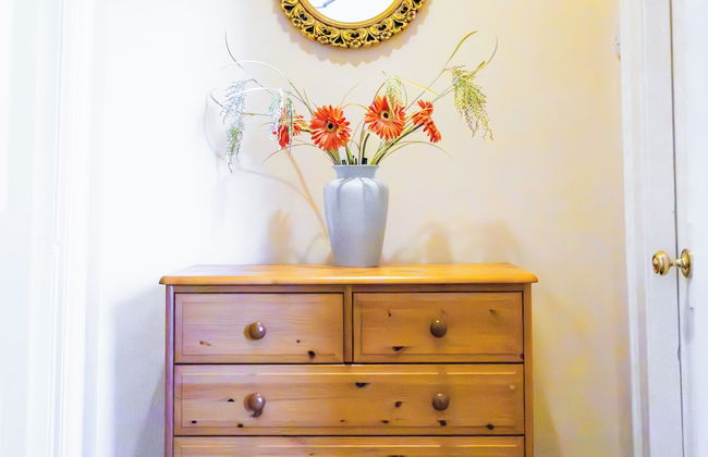 East Wing Apartment - Foto 16