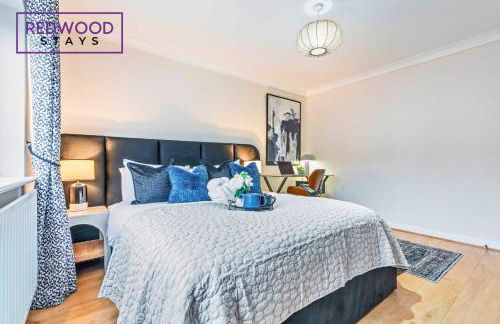 Cozy Family & Contractor Home 3X FREE Parking by Redwood Stays - Foto 7