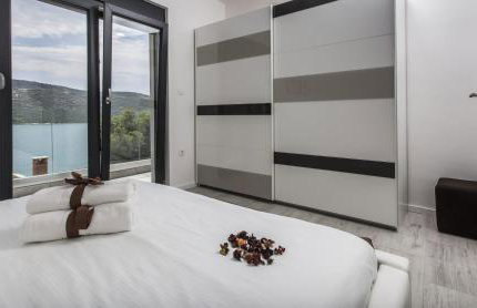 Villa Regina with heated pool and sea view - Photo 46