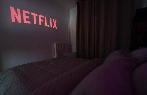 L'Excellent - Grand Cinema - Grand Marché - Netflix - Foto 37