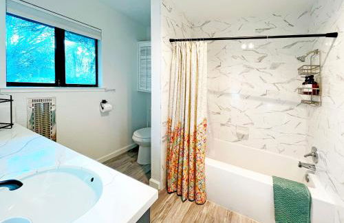 Modern Yosemite Cabin, 15min Bass Lake, Sleeps 8 - Foto 18