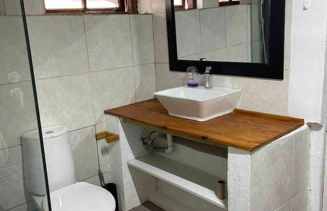 Lavish Camps Bay Pool Side Apartment - Photo 14