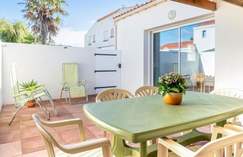 Awesome Home In La Faute Sur Mer - Photo 8