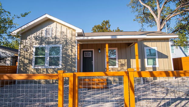 Escape to 4br/3ba Brand New Downtown Home - Foto 2, Imagem principal