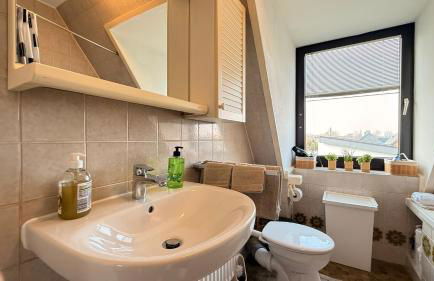 Hugos Nest Ferienwohnung Neumünster WLAN & Arbeitsplatz - Foto 21