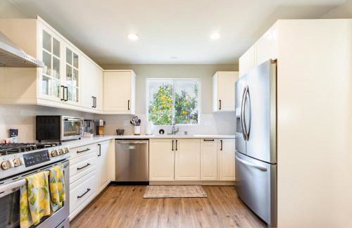 Spacious 4BR Retreat near Disneyland & Beaches - Foto 27