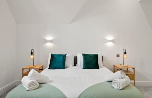 3 Bed House near Purley, by ARP Homes, Free Parking, Ideal for Long Stays & Insurance Bookings - Foto 8