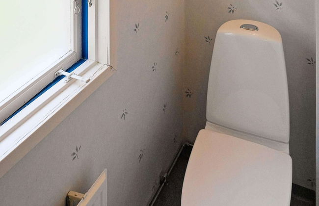 4 Person Holiday Home in Hoviksnas - Photo 13