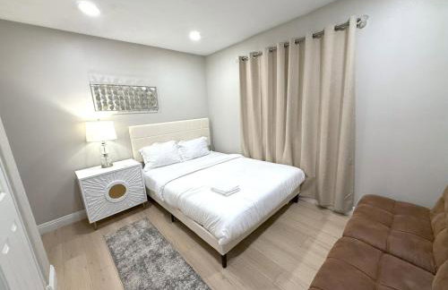 Exotic Homes Gillespie Dr by SD stay - Foto 46