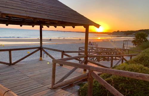 GATU Villa Cielo y Mar junto la playa, terraza , wifi y vista al mar ," Preferente mayores de 25 años y familias " - Foto 11