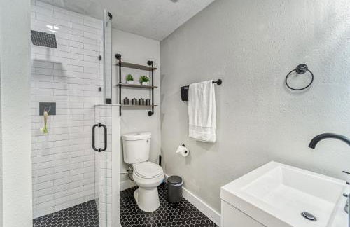 Urban Oasis | Private Pool Retreat - Foto 9