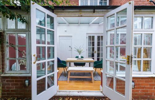 Stylish 4 Bedroom Home in Port Sunlight with 7 Beds Perfect for Business Bookings and Groups - Foto 65