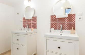 La Bastide du Père Mathieu Jacuzzi couvert et Piscine - Foto 34