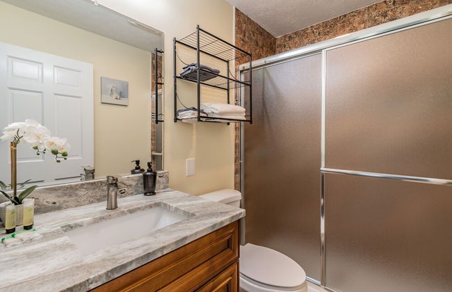 A Large Tropical 7 Bedroom Estate by RedAwning - Foto 27