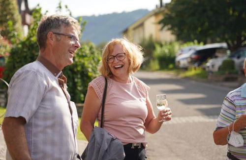 Weingut Hirschen Enkircherweg - Foto 1