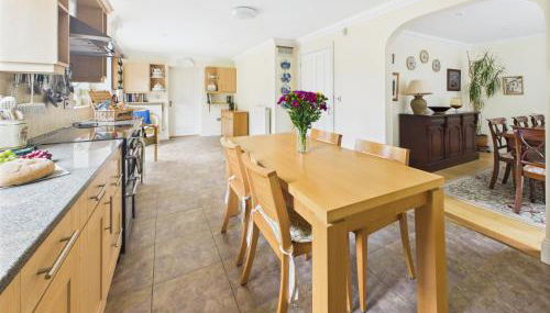 Large detached house near the sea - Foto 2