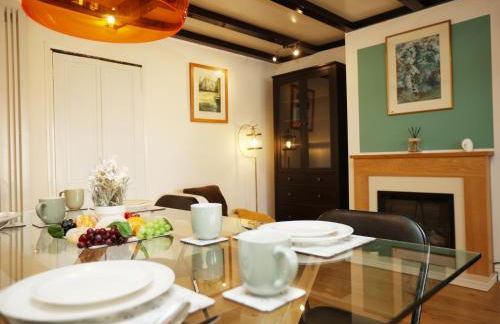 Mount Rd By N And N Stays Contractor Friendly 4 Bed House With Large Driveway, Bath - Photo 48