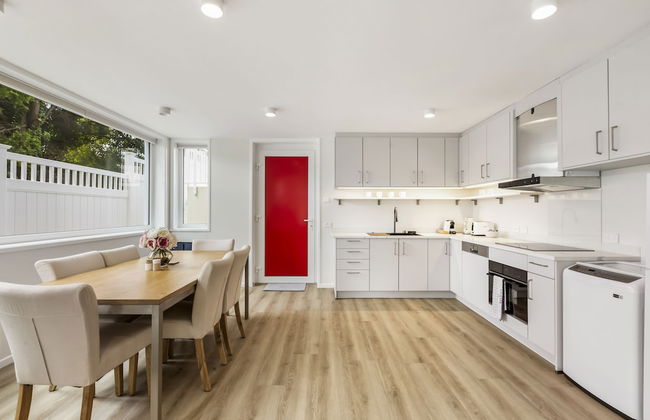 Brand New Retreat Halfmoon Bay-Netflix - Foto 10