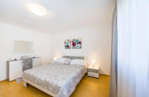 Holiday home Ante with beautiful private garden - Photo 16