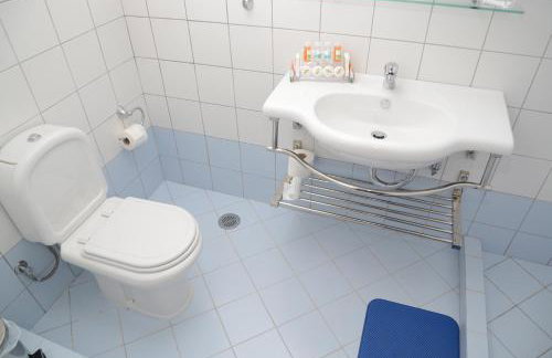 Dio Escapes Houses - Photo 144