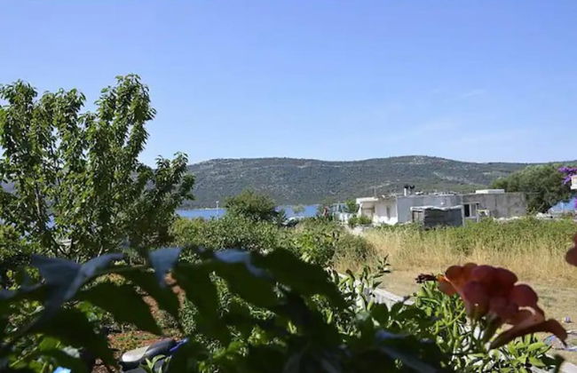 Beachside Apartment - Sleeps 5, Parking & Views - Foto 24