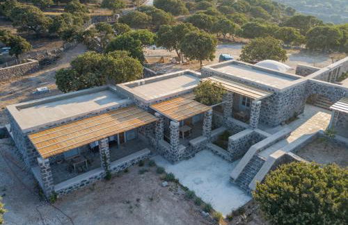 Pavlaina Complex of Traditional Residences in Nisyros. Enjoy the garden and the Sea View - Foto 6