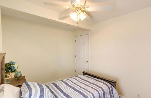 Cozy Delafield Apartment - Walk to Lake! - Foto 18