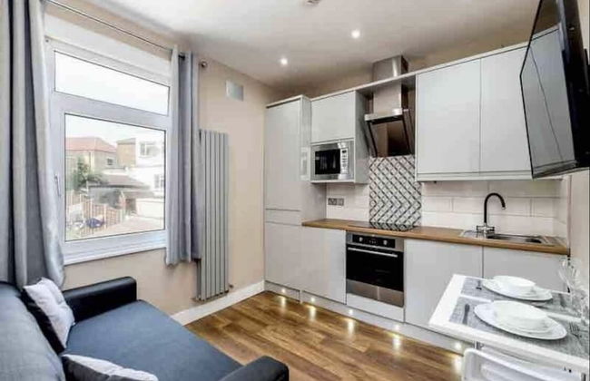 Charming 2-bed Apartment - Foto 14