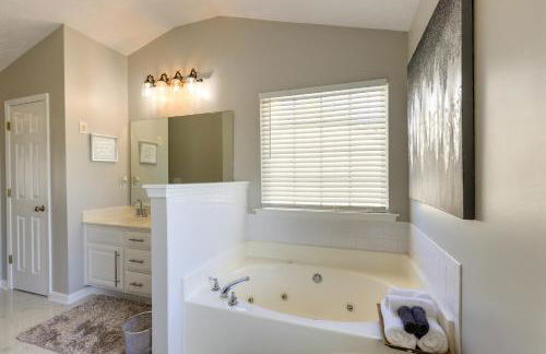 Spacious Georgia Home with Deck, Grills and Fireplace! - Foto 13