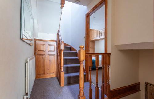 Haworth Village House - Sleeps 6 Parking & Pets! - Foto 14