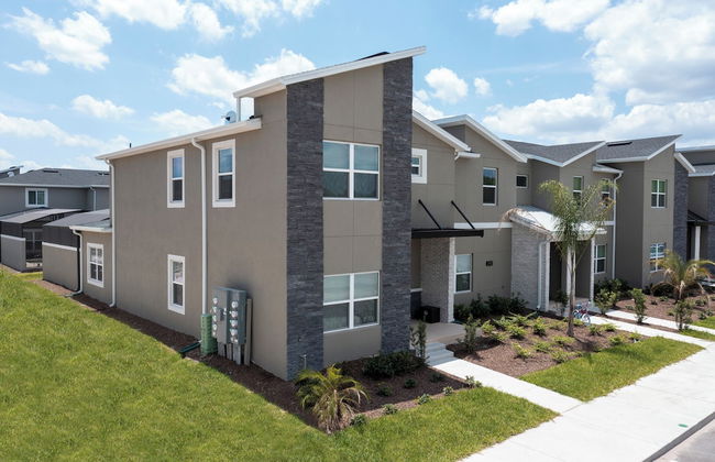 Luxurious Family-friendly 5 Bd 12 Guests w Screened Pool Close to Disney - Foto 3