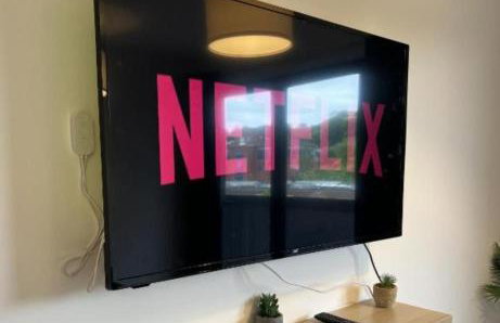 Stylish Madison Apartment with Balcony - FREE Car Parking - Hemel Hempstead Town Centre - Foto 38