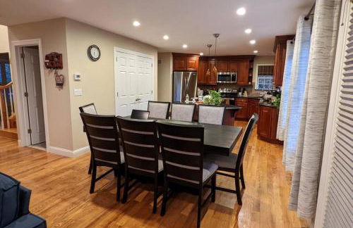 Luxury 4 bedroom house in Pocono Mountains with Hottub in Golf Course Near Lake - Foto 36