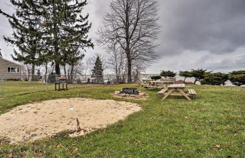 Lakefront Geneva Vacation Rental - Walk to Strip! - Foto 16