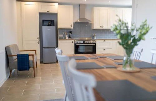 Mowerina - Dog-Friendly Barn Conversion with a Hot Tub - Photo 3