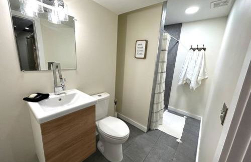 Cheerful 4 bedroom home w/ fireplace & game room - Foto 38