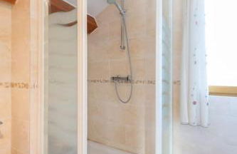 Le Cerf, chalet cocooning avec piscine et billard - Foto 18