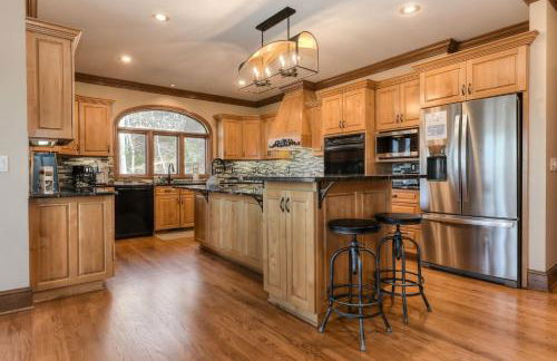 Starry Nights - Unforgettable Views Steamy Hot Tub Game Room More - Foto 17