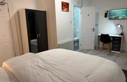 Cosy Six Bedroom House in Bedford Town - Foto 38