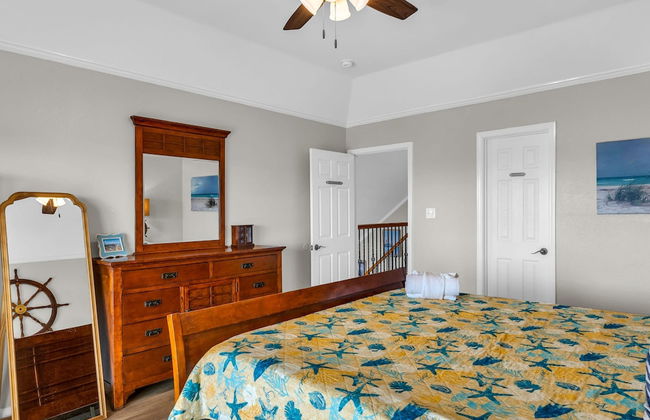 Backyard Oasis Hot Tub and 2 Shaded Decks - Foto 14