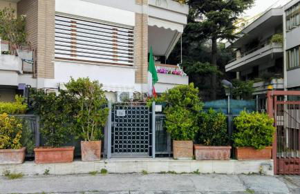 MONOCAMERA con TERRAZZOgiardino -STUDETTE -zona Panoramica POSILLIPO - Photo 10