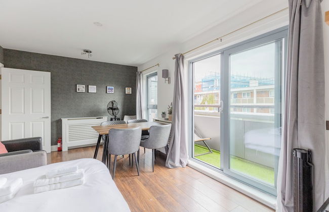 Bright 2 Bedroom Flat in Lambeth With Balcony - Foto 22