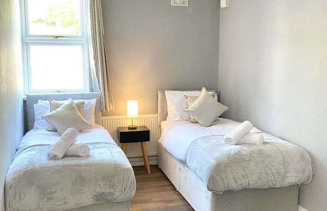 2 Bed Town Centre Free Park Wi-Fi Garden - Foto 3