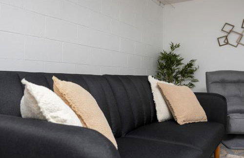 Poolside Palisade - A Fun Family Retreat for 6 - Foto 37