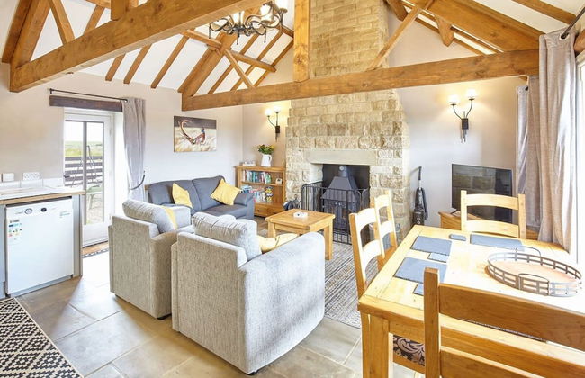 Host Stay The Byre - Photo 1