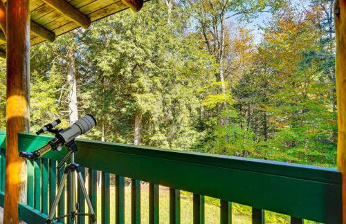 Private Deck and Fire Pit Adirondack Family Home - Foto 30